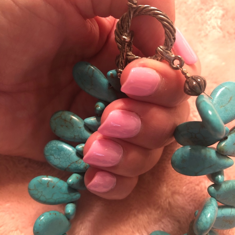 Turquoise beaded necklace